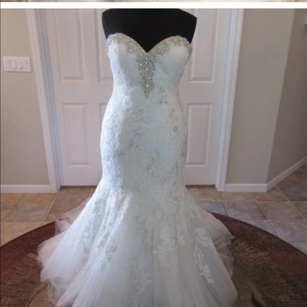Wedding Dress Allure Bridals 9266